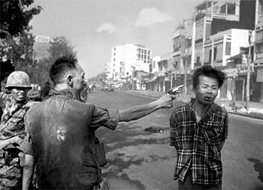 General Nguyen Ngoc Loan executing a Viet Cong prisoner in Saigon